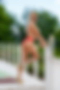 Onlyfans.com - laradesantis/Images/03-08-2020-639159879.jpg