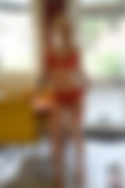 Bamby_s/2019-07-21 Woman in red/01.jpg
