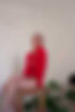 [Onlyfans] Siterip - @avvaballerina [363 images] [81 videos]/pics/avvaballerina-2021-03-07-2048982470-want me to take off that red cardigan and what‘s unde.jpg