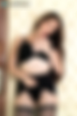 Scoreland.com SiteRip - Part #1/00159-Voluptuous October 2006-Anna Song/1600/AnnaSong04.jpg