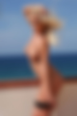 photodromm.com - 2011-12/evelyn - 05 - blonde angel 3/06l.jpg