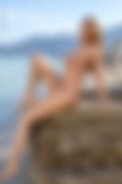 [photodromm.com] 2018-03/[photodromm.com] - 2018.03.24 - Heather - On The Water Line II (x46) 2000x3000/25l.jpg