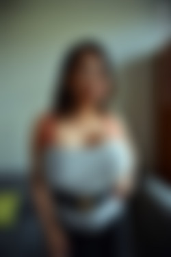 TigerrJuggs.com/Galleries/Cum Pig 2/pic140625_004.jpg
