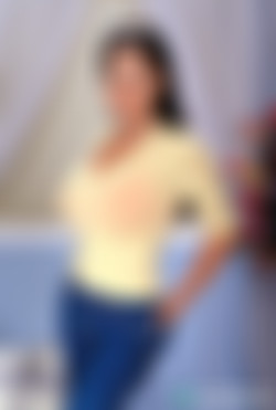 Scoreland.com SiteRip - Part #1/00206-December 02 Score --Ariana/1200/Ariana01.jpg