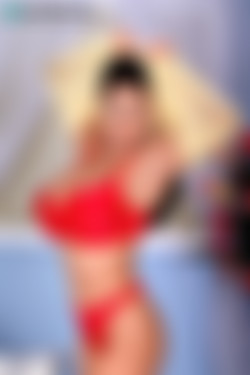 Scoreland.com SiteRip - Part #1/00206-December 02 Score --Ariana/1200/Ariana04.jpg