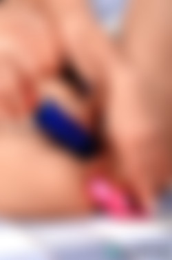 Scoreland.com SiteRip - Part #1/00206-December 02 Score --Ariana/1200/Ariana26.jpg