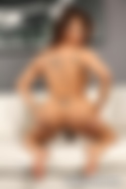 [Transerotica] Latina Trans Jessy Dubai Seduces Hung Kai Bailey Into Anal 30 Jun 2022  (1080p and pictures)/Pictures/img_4898.jpg