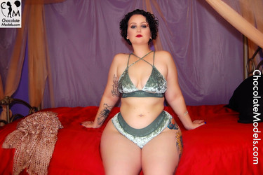 Chocolate Models February 2018 Issue/Picture Set/01.Thickii Nickii (36C-28-46) CM February 2018 Issue/p180102DSD_0031_DCE.jpg