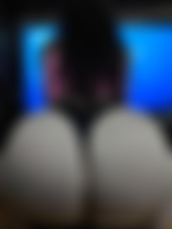 [Onlyfans] Siterip - @chynachase [301 images] [67 videos]/pics/chynachase-2019-10-23-75139487-Can you handle me sitting on your lap.jpg