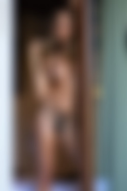 2022phdee/2022-04/[photodromm] 2022-04-16 Goldie - The Roomate (x46) 2000x3000/The Roomate (14).jpg