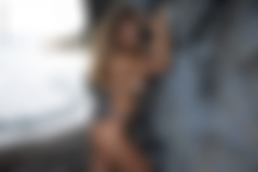 2021phdee/2021-10/[photodromm.com] - 02.10.2021 - Goldie - Splash (x46, 3000px)/Splash (8).jpg
