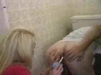 Peelover.com/girls_extreme/019_mike_cheyanne.wmv