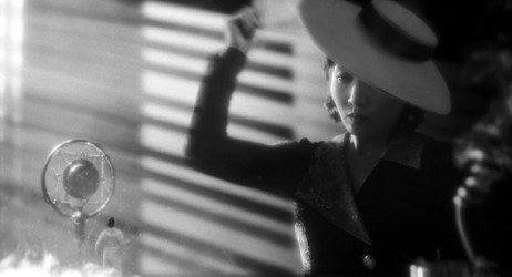 Spider-Noir.S01.BW.1080p.AMZN.WEB-DL.DDP5.1.Atmos.H.264-RUDR/Spider-Noir.S01E06.Nightmare.on.a.Gurney.1080p.AMZN.WEB-DL.DDP5.1.Atmos.H.264-RUDR.mkv